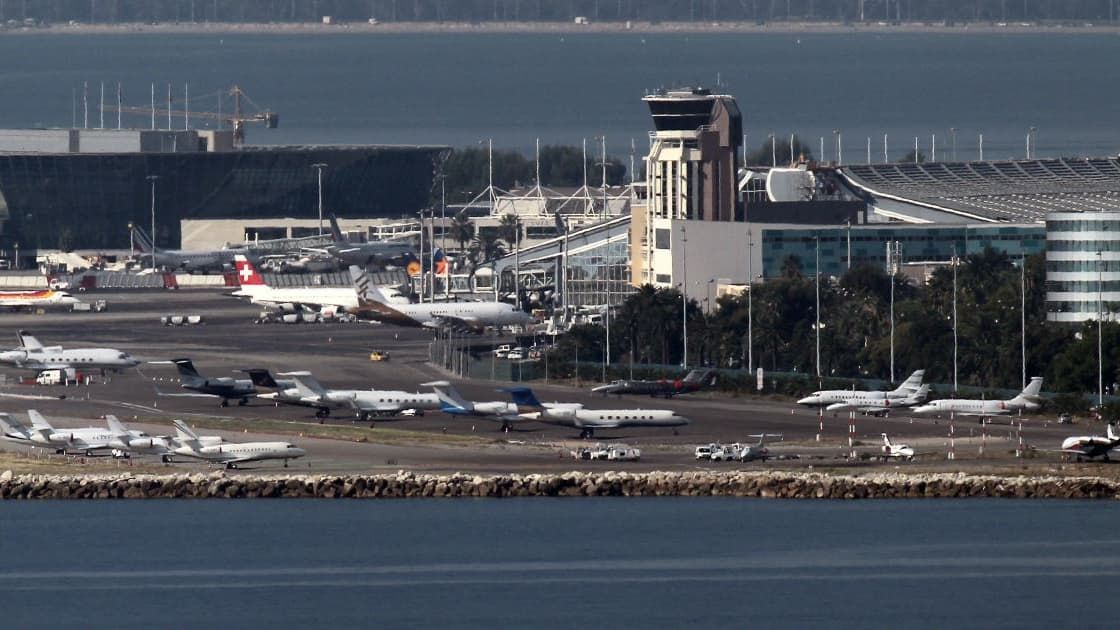 OMONDO TRANSPORT - Ligne aérienne Nîmes-Nice : controverse écologique