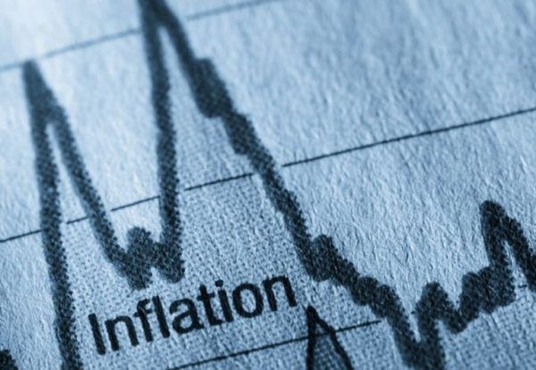 Inflation 2025 : Pourquoi la FED et la BCE Maintiennent le Cap des Taux Élevés