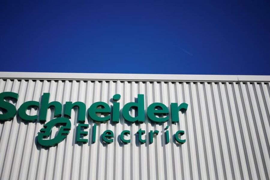 - Schneider Electric investit 700 millions de dollars aux États-Unis dans l'IA et l'énergie