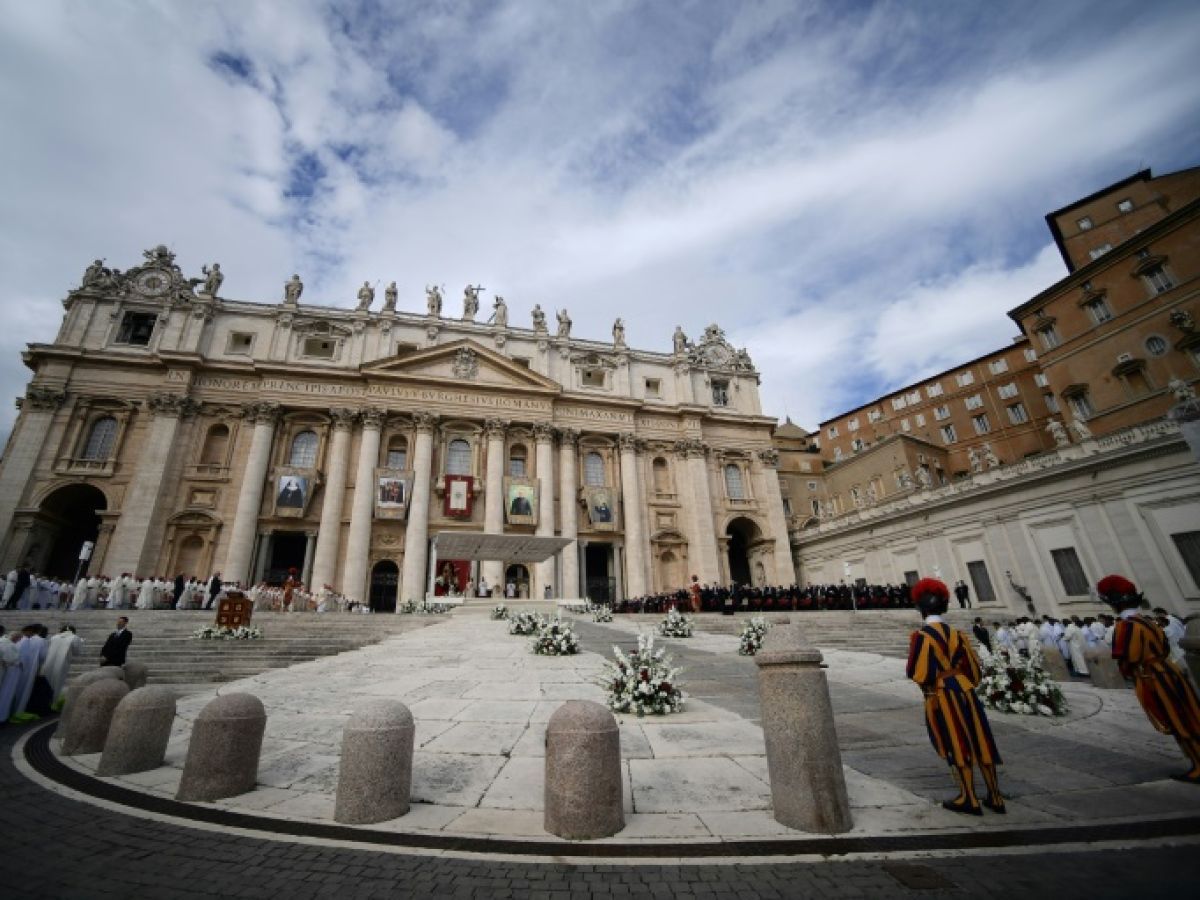 OMONDO RELIGION - Pédocriminalité : l'Église doit mieux sanctionner les auteurs et aider les victimes, selon un rapport du Vatican