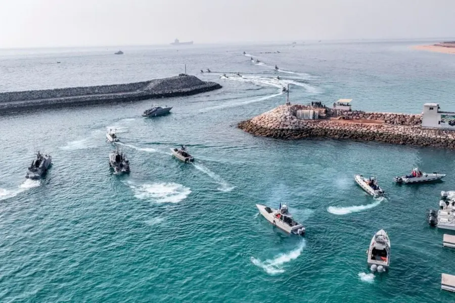 Géopolitique du Détroit d'Ormuz : Les Ambitions Américaines et le Bras de Fer Permanent avec l'Iran
