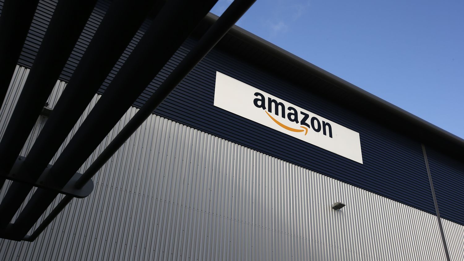 OMONDO ECO ET TECH - Amazon va investir 9,5 milliards d'euros au Royaume-Uni