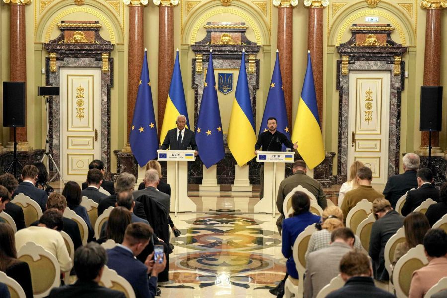 Ukraine : Zelensky exige des armes et des garanties de l'OTAN avant toute négociation avec Moscou