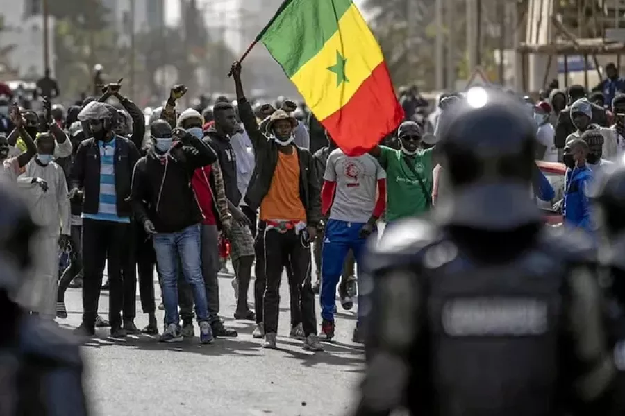 Émeutes au Sénégal, la rue réclame justice contre les violences du régime passé – Témoin d’une nation en mutation