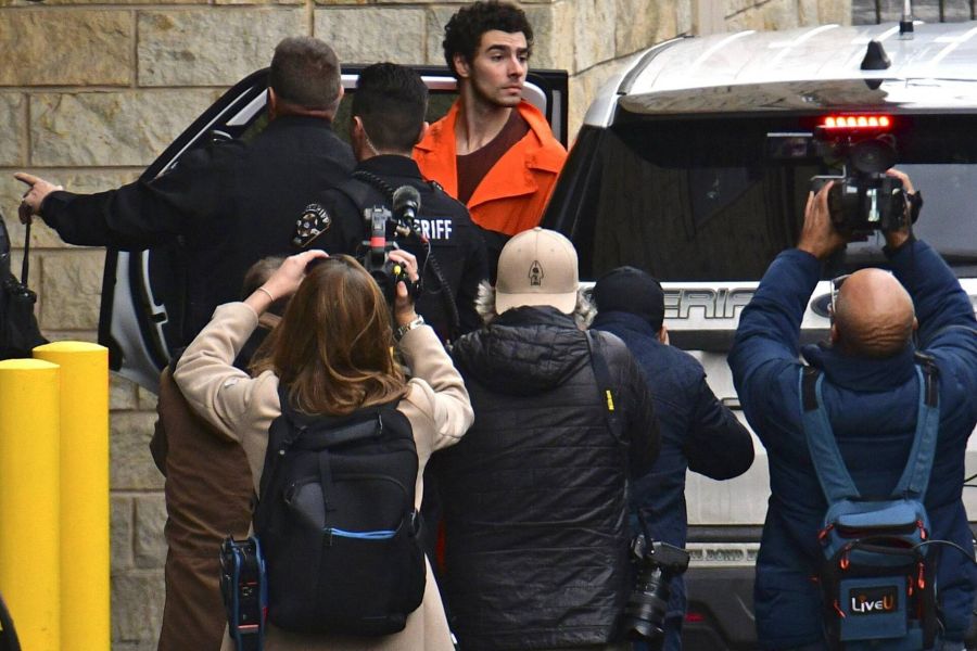 Meurtre du PDG de UnitedHealthCare : Le suspect n'était pas client de la compagnie d'assurance