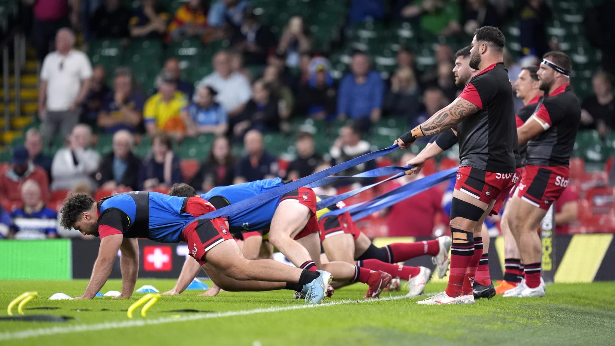 Finale Challenge Cup : Bath écrase Lyon, le rugby français à l’épreuve