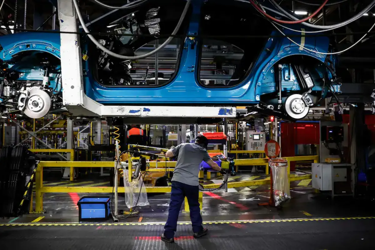 Stellantis Poissy : La fermeture de l'assemblage automobile marque-t-elle la fin de l'ère industrielle en Île-de-France ?