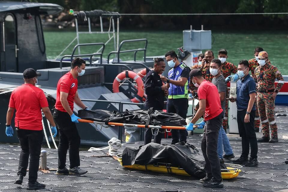NAUFRAGE TRAGIQUE : Bilan de 13 morts après le naufrage d'un bateau de migrants en Asie-Pacifique : l'urgence humanitaire persiste.