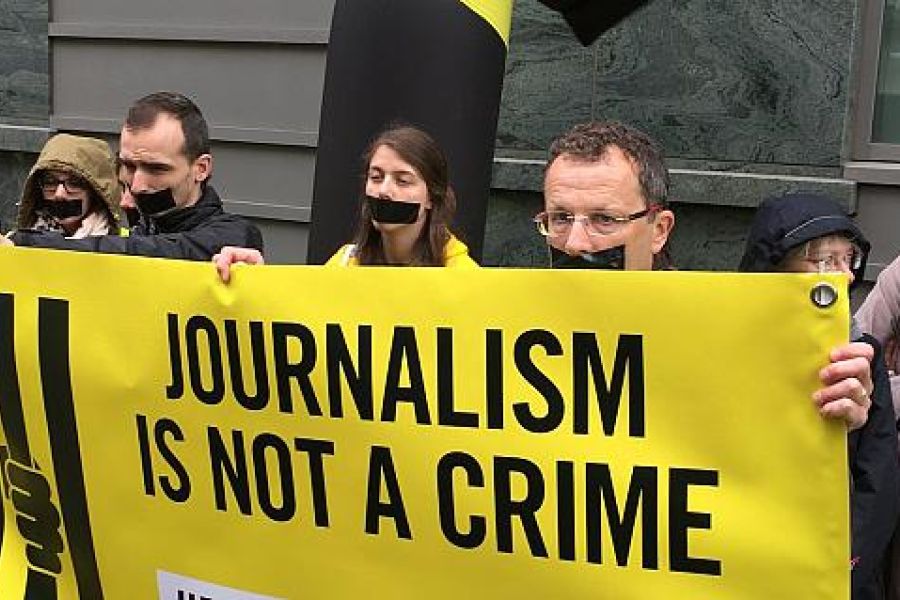 Détention et procès du journaliste suédois en Turquie : liberté de la presse et droits fondamentaux