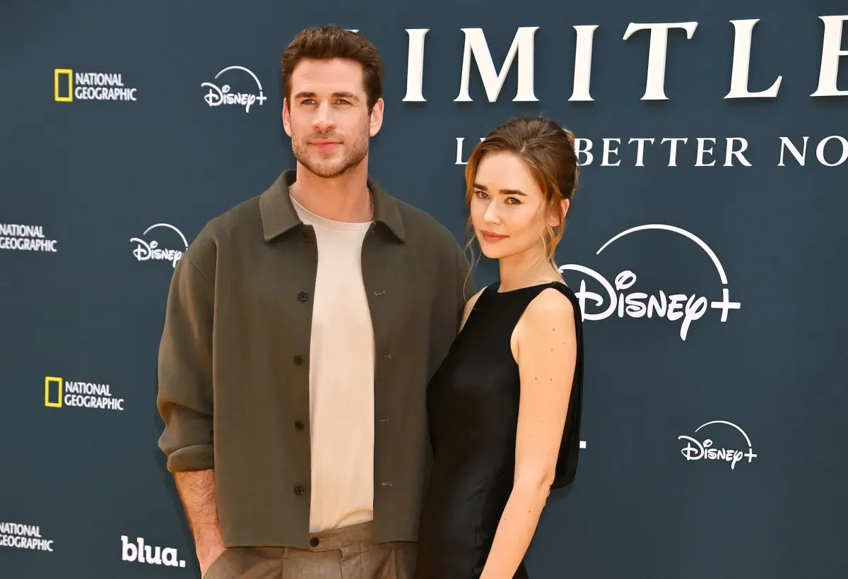 LIAM HEMSWORTH & GABRIELLA BROOKS Noces estivales sous le soleil australien pour l'acteur et le mannequin