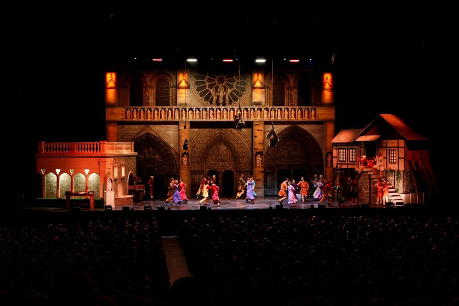 Spectacle vivant à Paris : L'événement historique « La Dame de Pierre » débute au Dôme de Paris