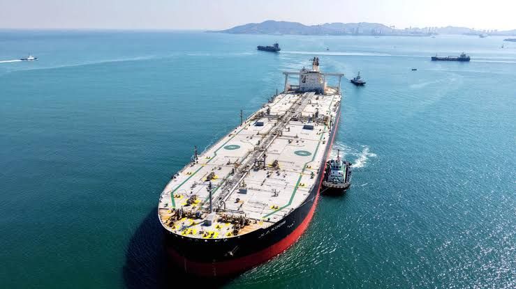 CHOC PÉTROLIER ET GEOPOLITIQUE DU MOYEN-ORIENT : LE BARIL DÉPASSE LES 100 DOLLARS ET MENACE L'ÉCONOMIE MONDIALE