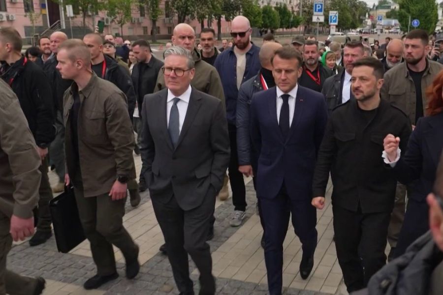 Intervention européenne en Ukraine : Moscou agite la menace, l’Europe à l’épreuve du feu