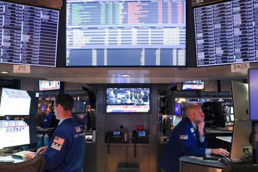 les Bourses européennes dans le rouge, Wall Street ouvre en baisse. La guerre commerciale est-elle la fin de la mondialisation heureuse ?