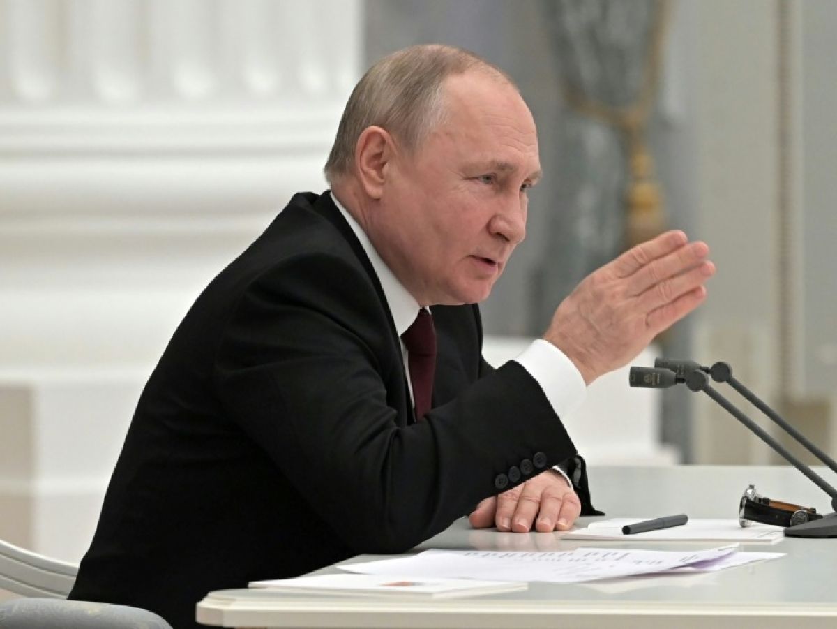 Tensions européennes : Poutine menace une nouvelle offensive, Zelensky tire la sonnette d’alarme