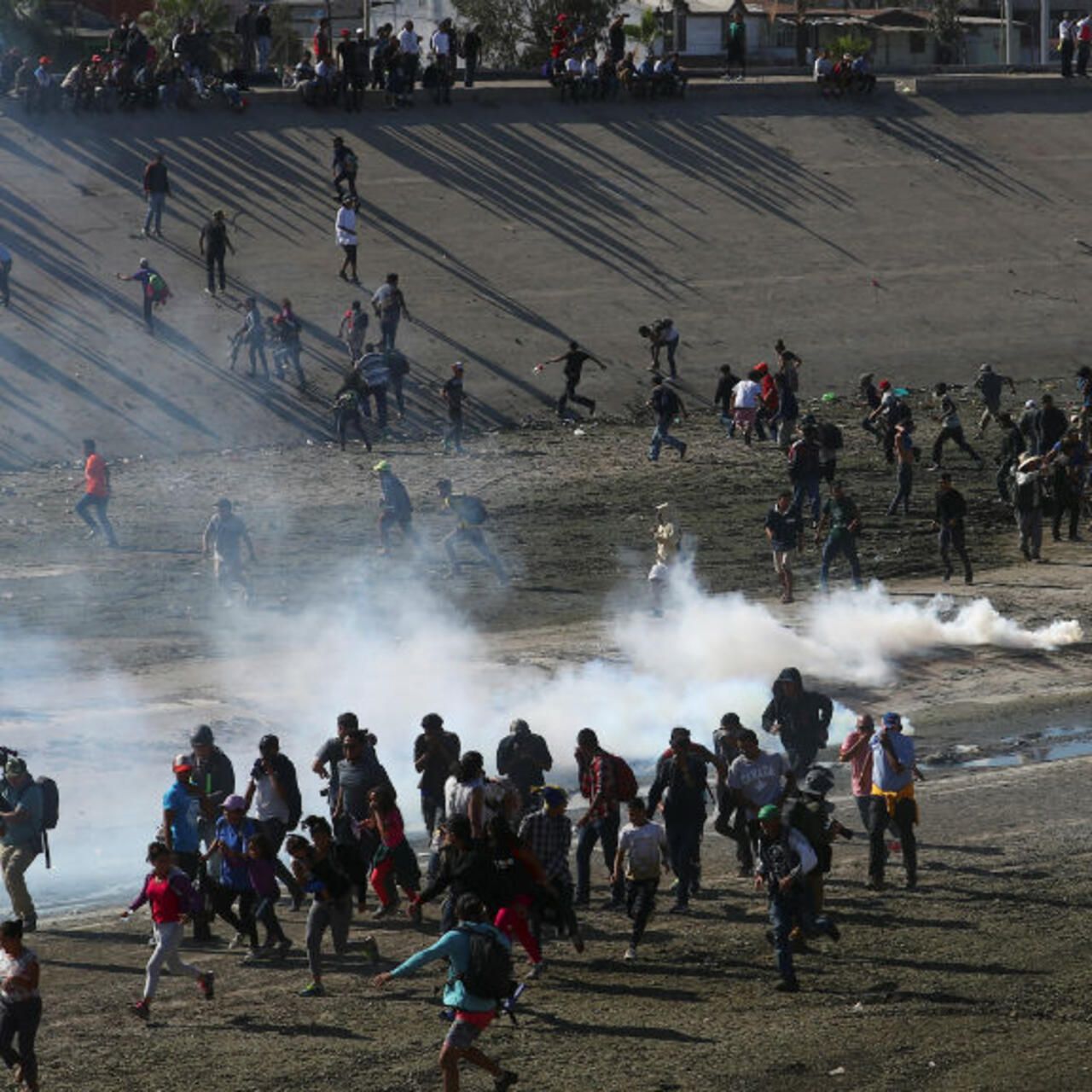 Face-à-Face Mortel à la Frontière États-Unis/Mexique : La Crise Humanitaire Sans Fin