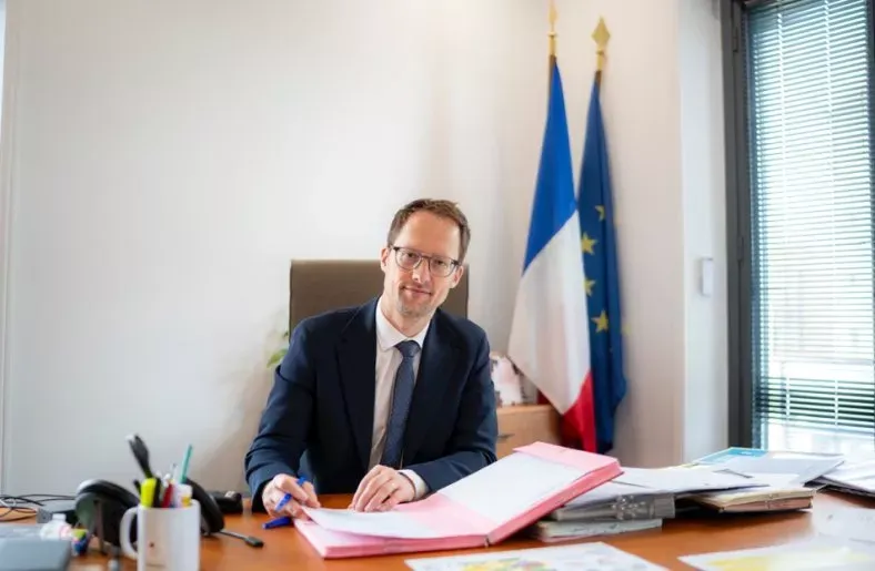 Crise du Logement : Le Dispositif du Ministre du Logement à l'Épreuve des Villes Sous Tension – Un Bilan Contradictoire en Île-de-France.