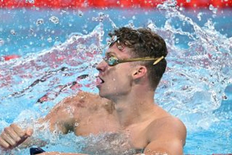 JO 2024 : Léon Marchand, l'Ascension Fulgurante d'un Prodige de la Natation