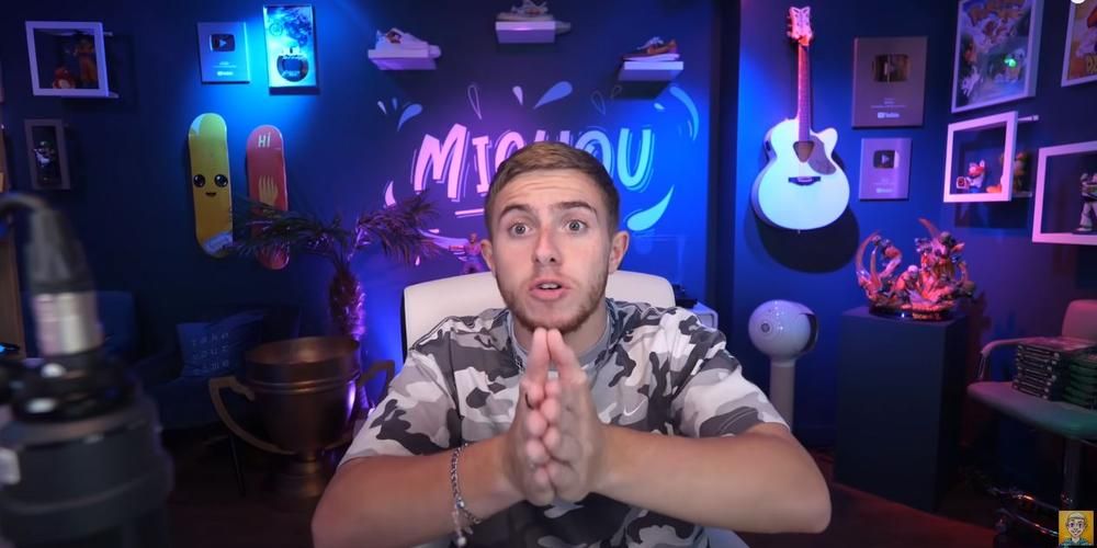 Michou, youtubeur français, jeu inapproprié enfants, polémique médiatique 