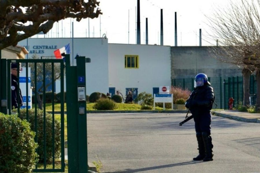 Prise d'otages à la prison d'Arles, dénouement sans blessés