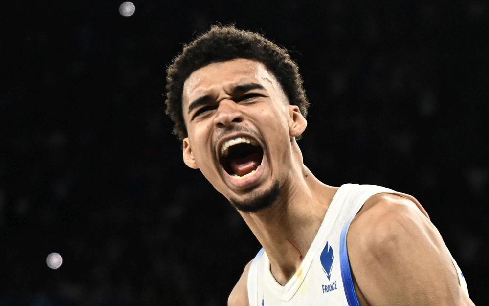 13.	Victor Wembanyama à Paris : Le retour triomphal du prodige français du basket