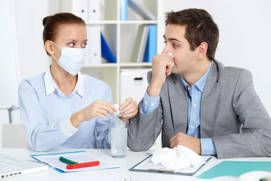 Droit du Travail : Le durcissement des contrôles sur les arrêts maladie en France