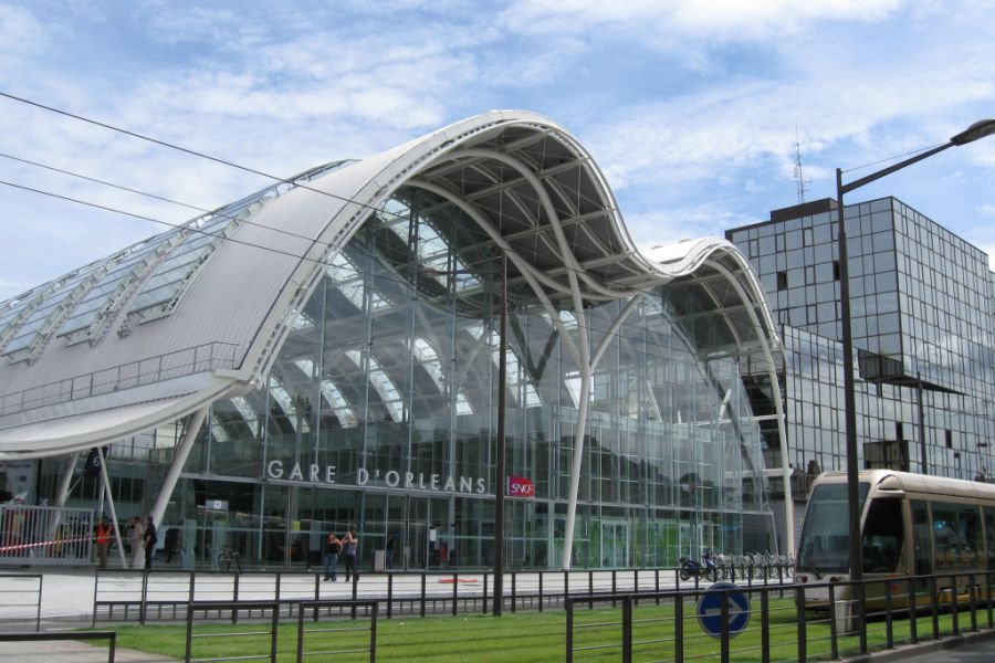 OMONDO TRANSPORT - SNCF : six mois sans trains entre Paris et Orléans en 2025