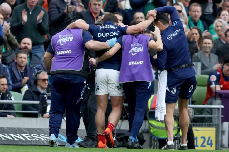 XV de France et Stade Toulousain : la Vie Sans Antoine Dupont – Comment son Absence Va-t-elle Affecter les Bleus et les Champions de France et d’Europe ?