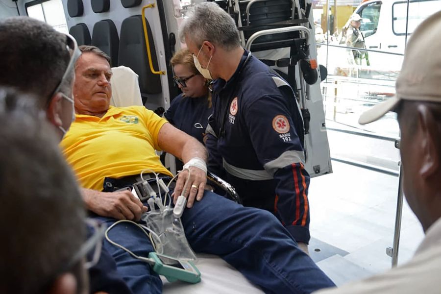 Brésil : Intervention chirurgicale pour Bolsonaro – Quelles conséquences pour l'avenir politique ?