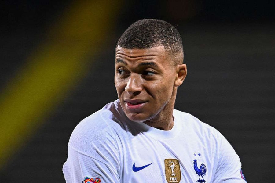 Kylian Mbappé : Le Phénomène Absolu, L'Espoir Français Qui Enflamme le Monde