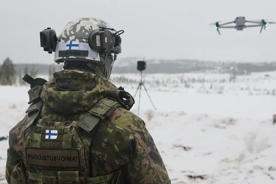 Incident de drones à la frontière finlandaise – La diplomatie du "sang-froid" entre Helsinki et Kyïv