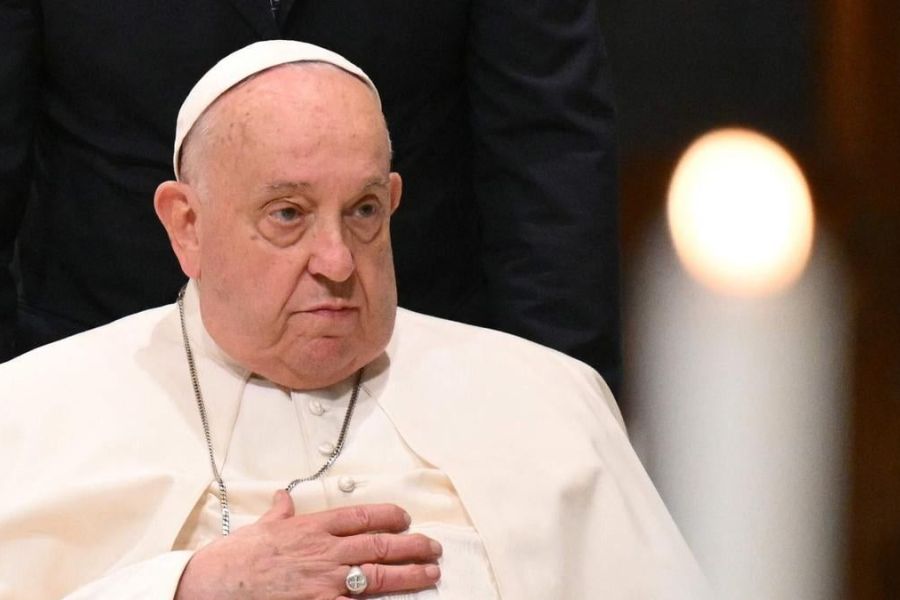 Le pape François montre des signes d'amélioration, selon le Vatican