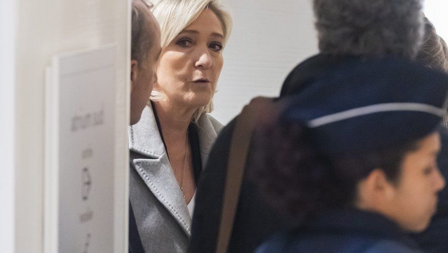OMONDO JUSTICE - Procès des assistants parlementaires du FN : cinq ans de prison et une peine d'inéligibilité requis à l'encontre de Marine Le Pen