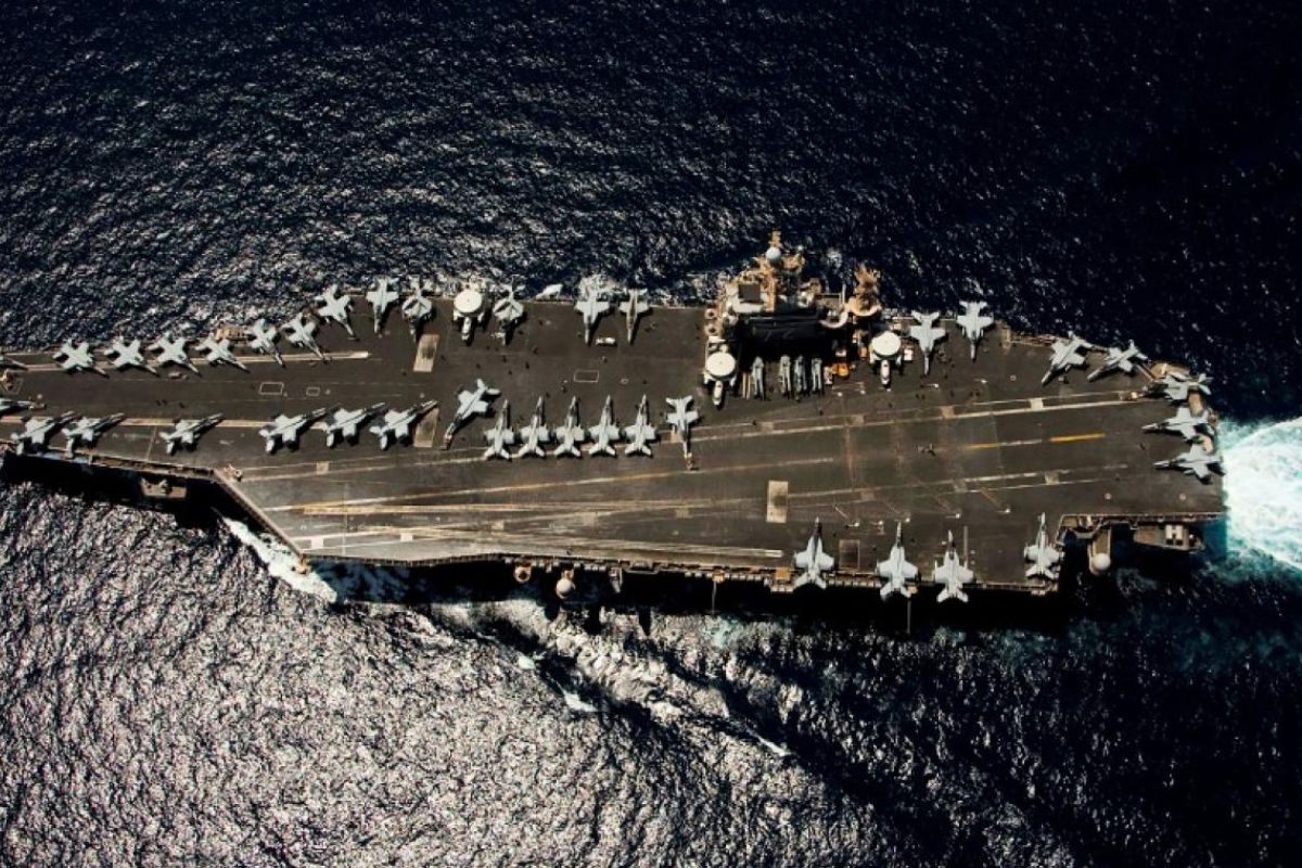 Tension en Mer Rouge : La marine américaine intercepte des drones iraniens près du porte-avions USS Abraham Lincoln