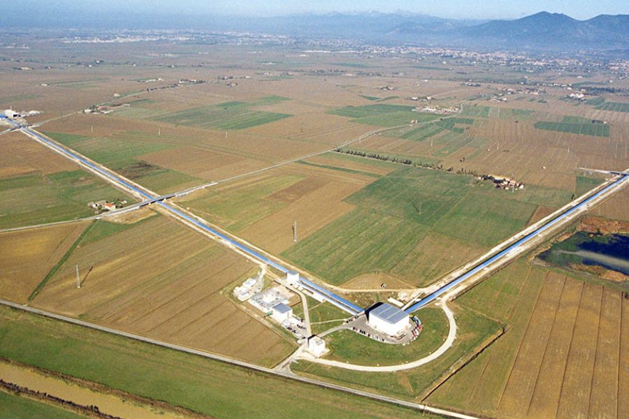 Ondes gravitationnelles : un laboratoire européen signe une percée cosmique majeure