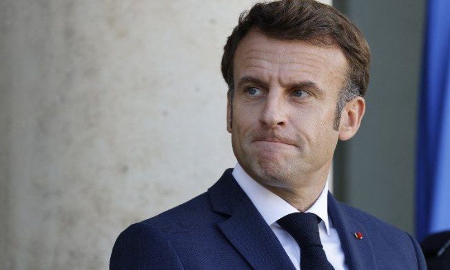 OMONDO POLITIQUE : La démission de Macron, une solution pour sortir de l'impasse ?